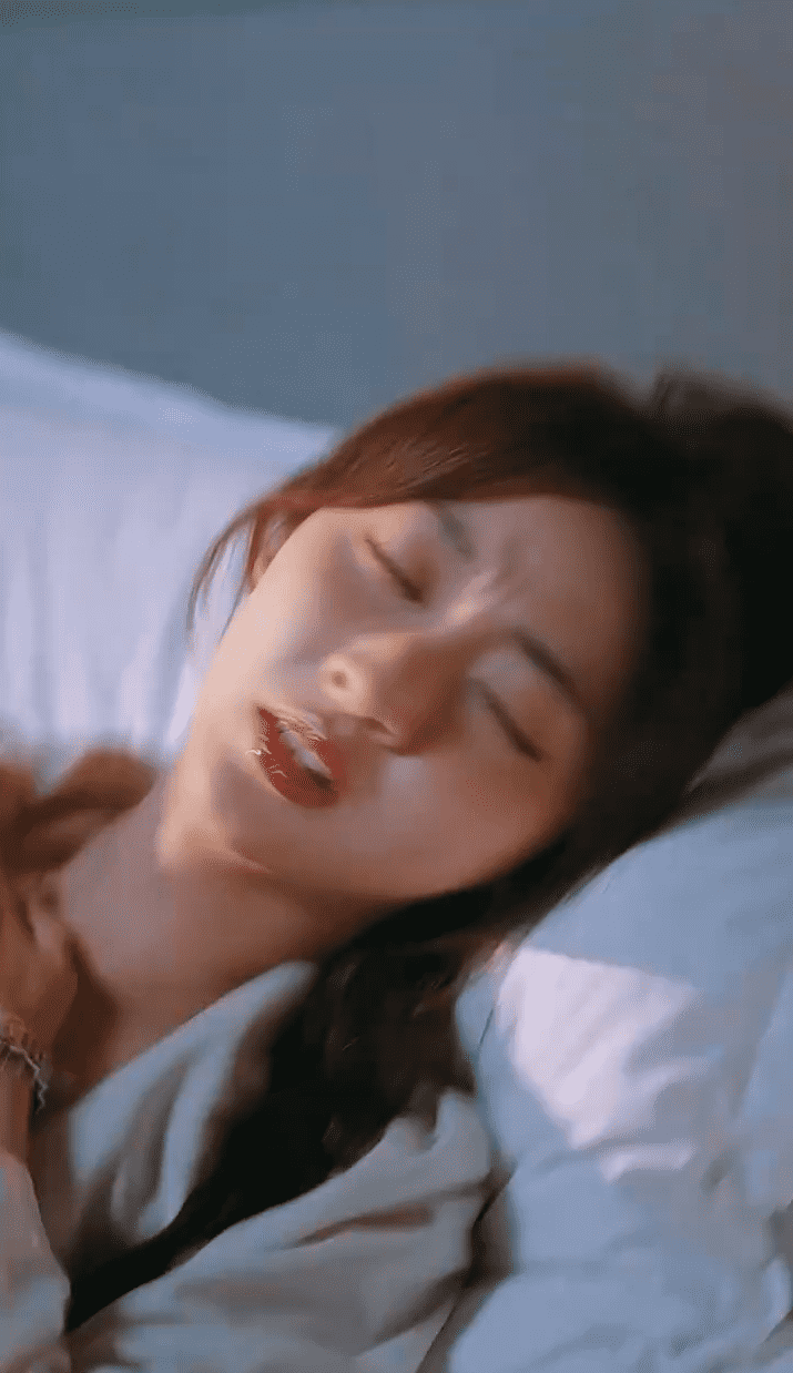 《稚子牵父衣》完整版在线观看