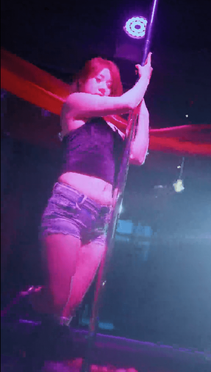 《婚宠叶总对妻着迷》完整版在线观看