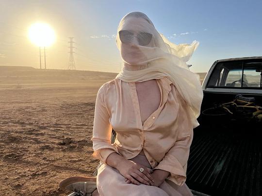 《敌人》完整版在线观看