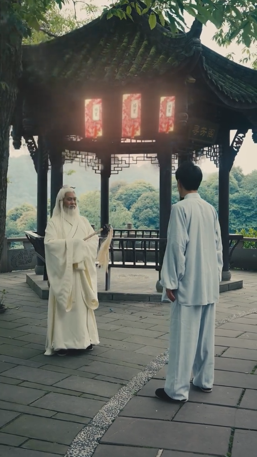 《高手下山,退婚九个未婚妻》完整版在线观看