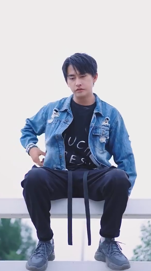 《激活行善积德系统》完整版在线观看