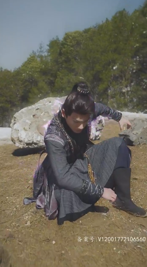 《下山后，绝世美女非要拜我为师》完整版在线观看