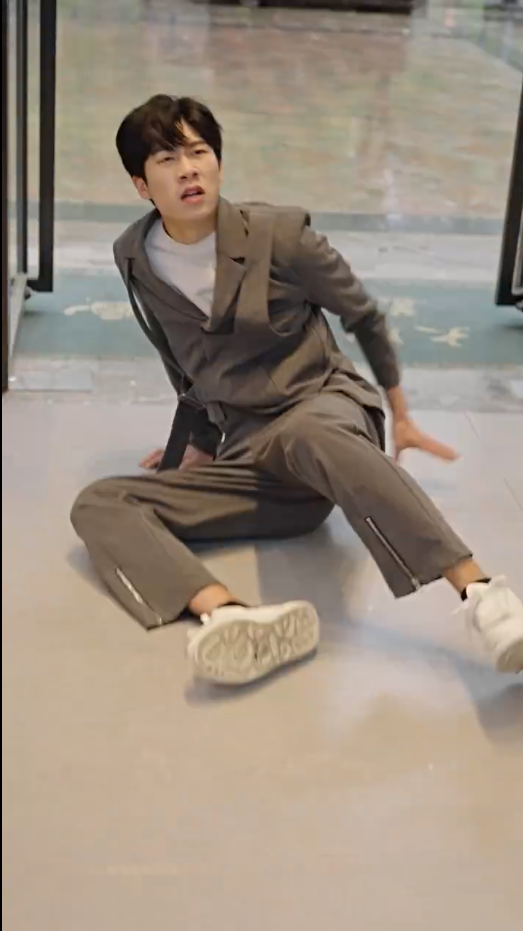 《不装了，姑爷摊牌了》完整版在线观看