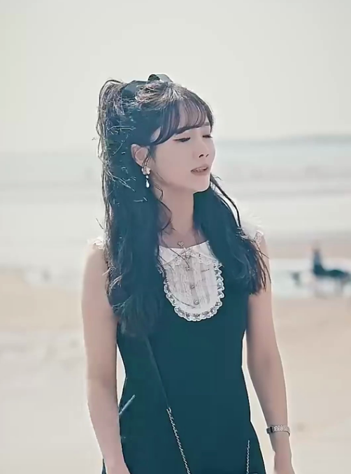 《亿万豪门招我做姑爷》完整版在线观看