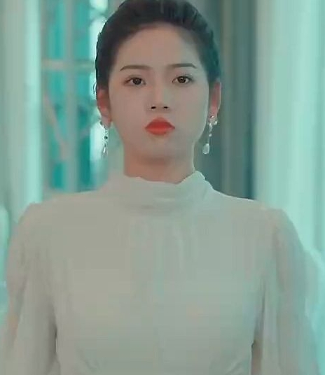 《闪婚女千金,相亲走错桌》完整版在线观看