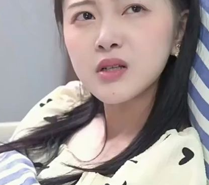 《怀孕后，渣老板每天都想拿掉我的崽》完整版在线观看