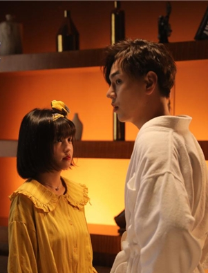 《闪婚后，大叔乖乖宠我》完整版在线观看