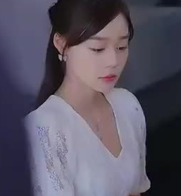 《霆少，夫人假死后偷生三个娃》完整版在线观看